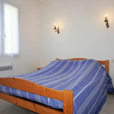 Holiday home Maison Cosy Proche Plage Avec Jardin Clos Et Terrasse - Fr-1-224B-735